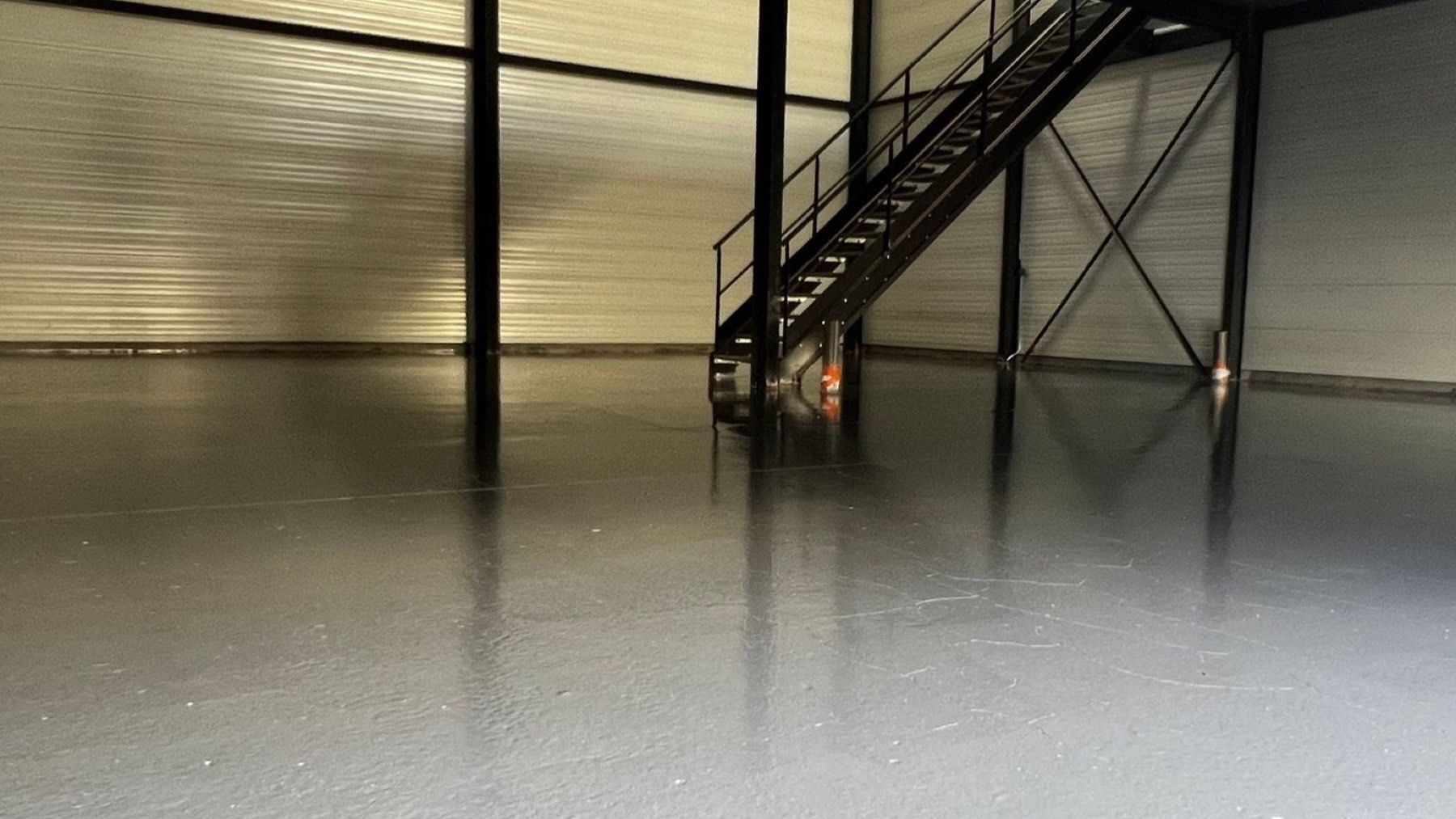 Intérieur avec mezzanine